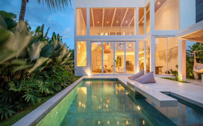 Serene Luxury Villa Near La Brisa and Echo Beach