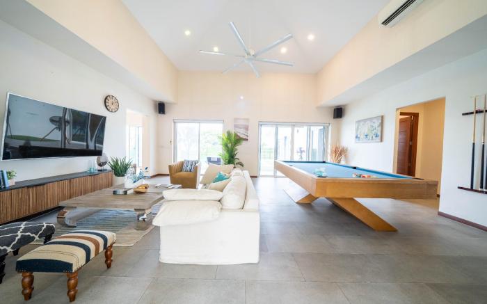 Siam Royal View Pattaya Pool Villa /Family/Wifi
