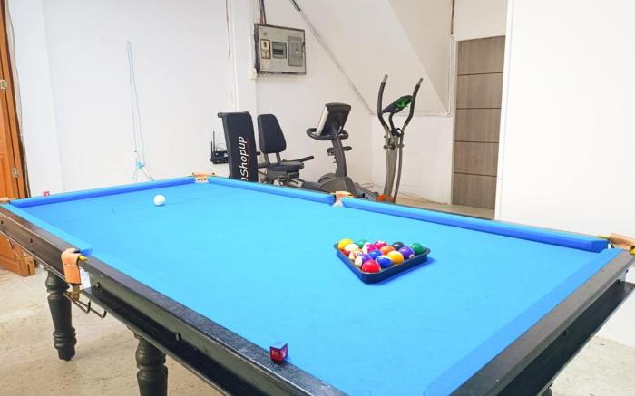 Entire Home | 5BR, 4BA - Sleeps 16