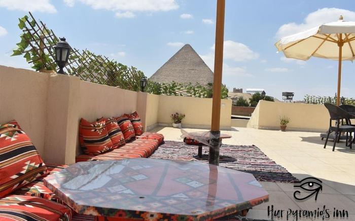 Hur Pyramids Inn