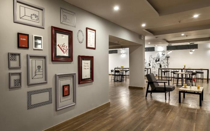 Super Townhouse Patparganj Near Max Super Speciality Hospital