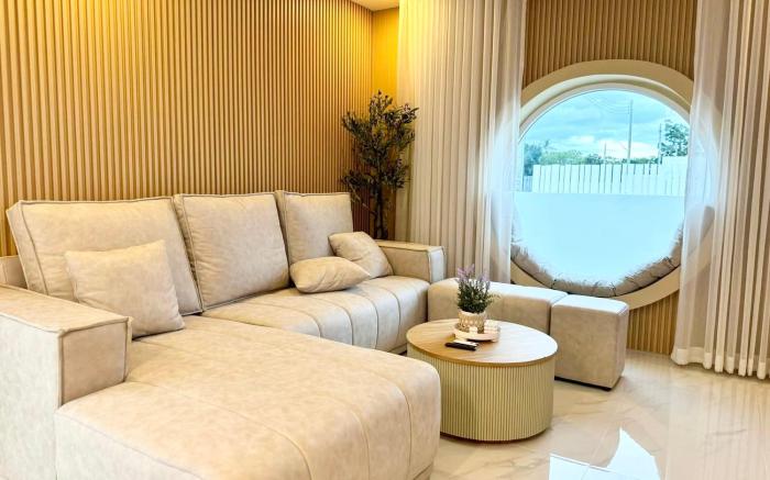 Ami Pool Villa Huahin