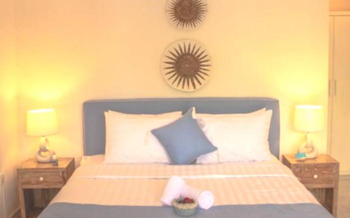Stylish Tropical Villa Barroso  – Canggu Shortcut!