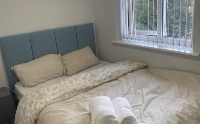 Room in a Renovated house in Bilston