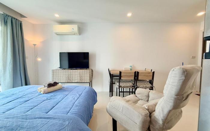 Mantra Beach Condominium Studio- M164