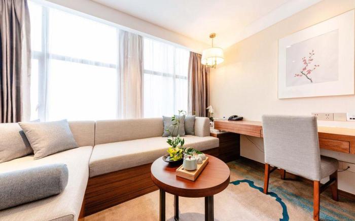 City Celebrity Hotel