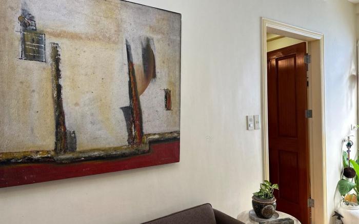 Centrally located Budget Apartment with Kitchen 