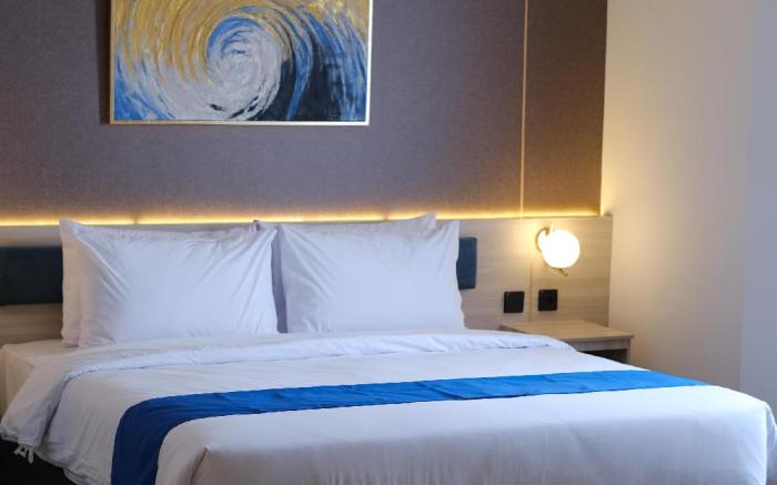 LYNN Hotel Tuban