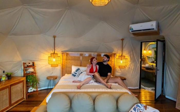 Beachfront Luxury Dome Villa on Gamat Bay