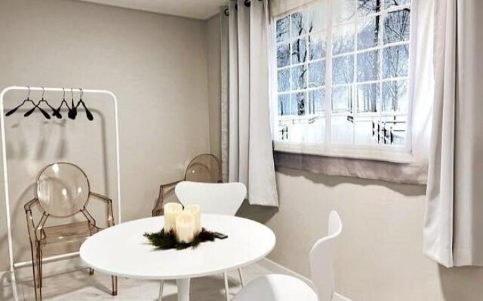 party room to share precious moments	Room No. 307