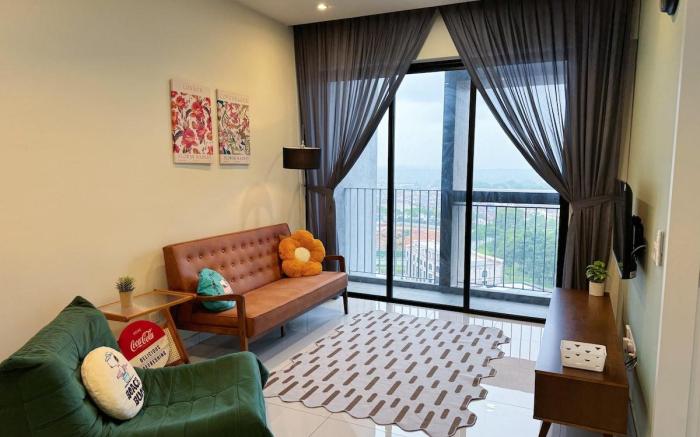 SkyTree Netflix/Bukit Indah/Legoland /Rent Car