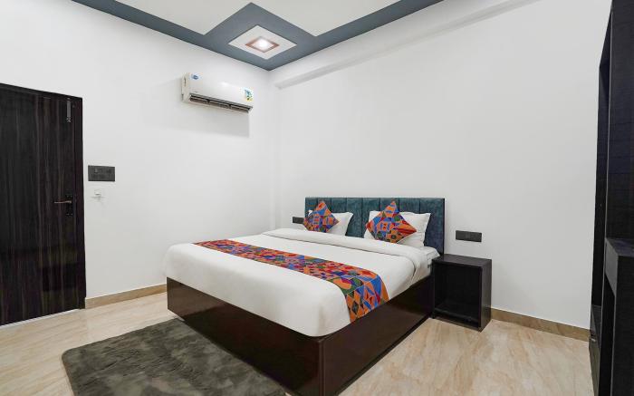 FabHotel The Oak Tree
