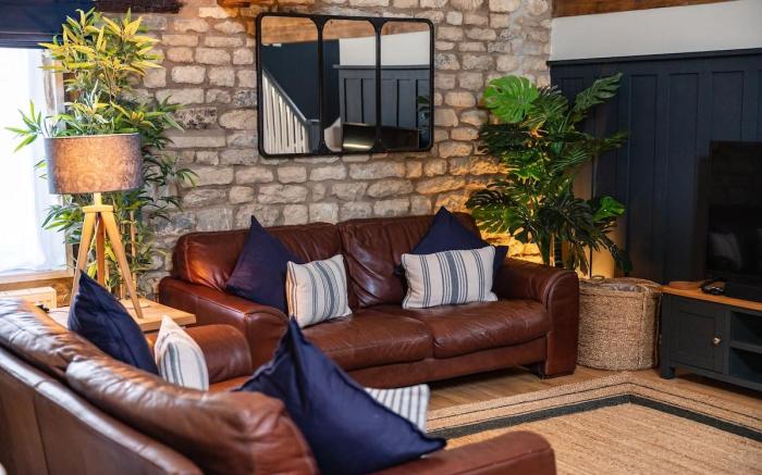 Luxury boutique 3 bedroom central loft apartment