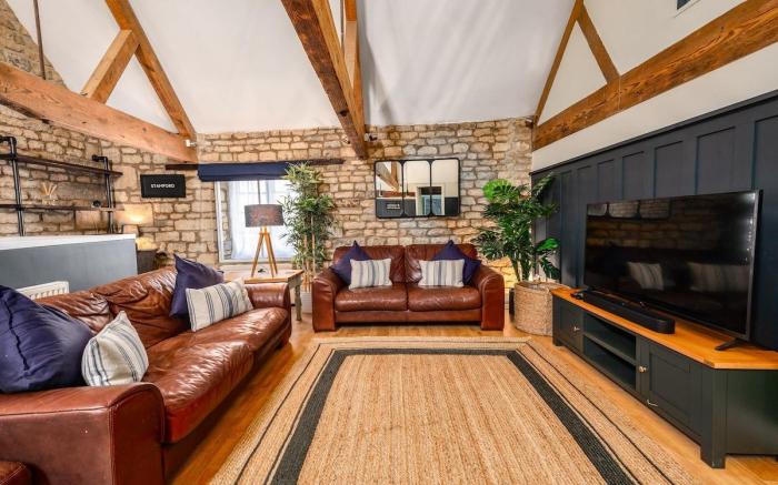 Luxury boutique 3 bedroom central loft apartment