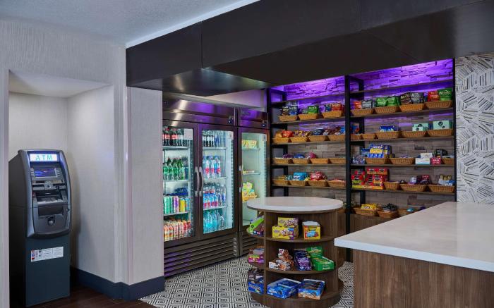 DoubleTree by Hilton Chatsworth