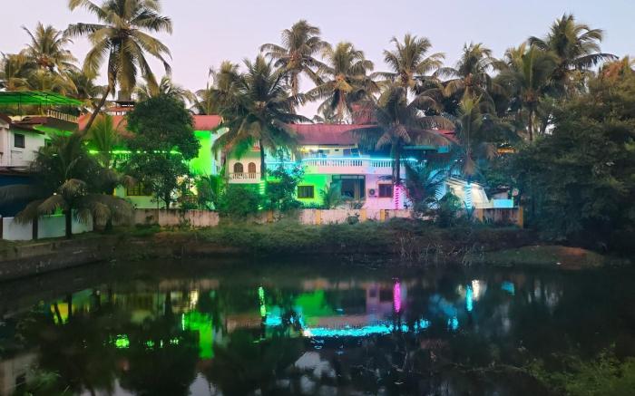 Arcadia Villa 100mtr From Candolim Beach With Pool