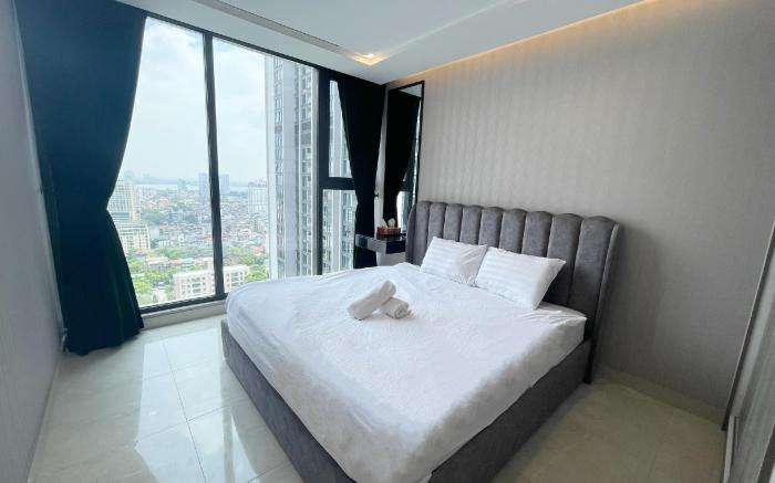 Vinhome Sky Lake Double Bedroom City View