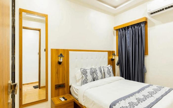 Hotel Village Residency