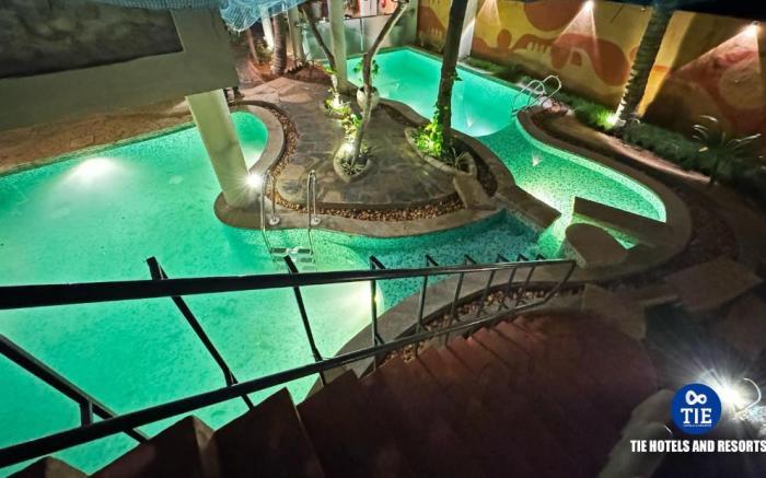 Eden Beach Resort