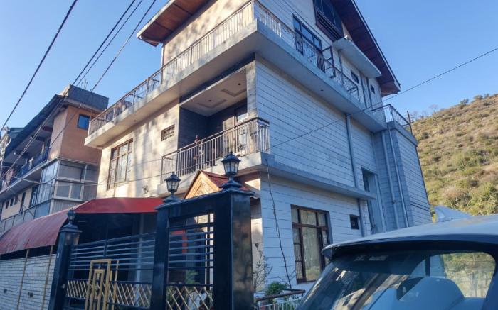 Waterfront Homestay|2BHK+Free Bonfire|By Homeyhuts