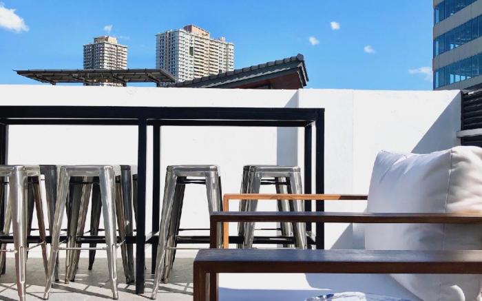 Gomez House by Hotel Durban Poblacion Makati