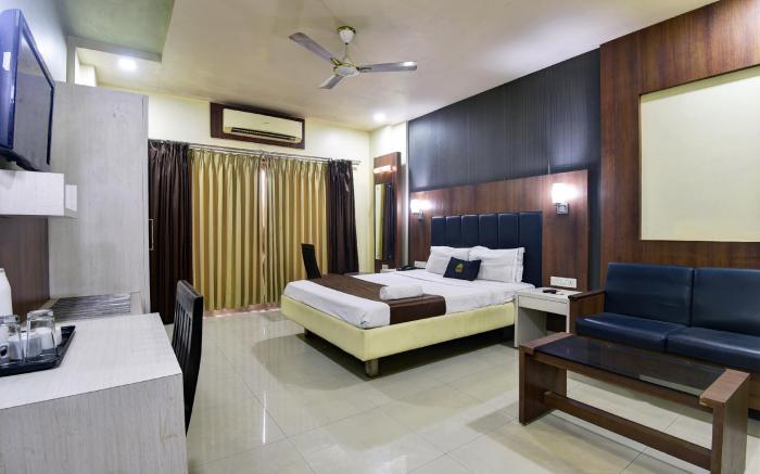 New Devanshi Inn