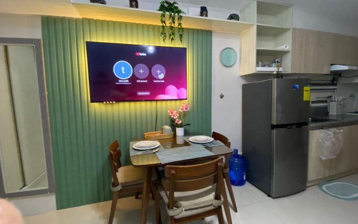 Cozy condo unit beside Abreeza Mall with PARKING 