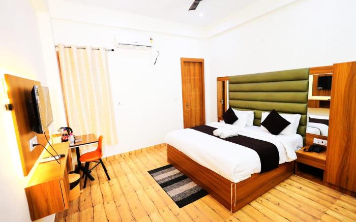 Hotel Yuvan Palace Agra Hotel