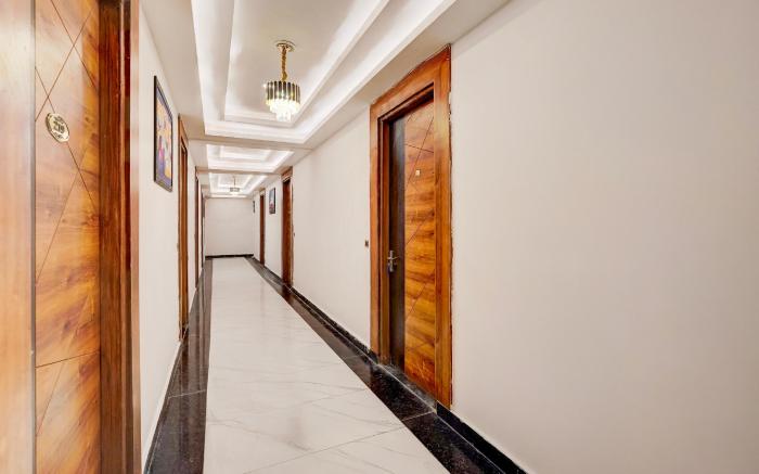 Super Townhouse Haridwar Road Near Rispana Pul Dehradun