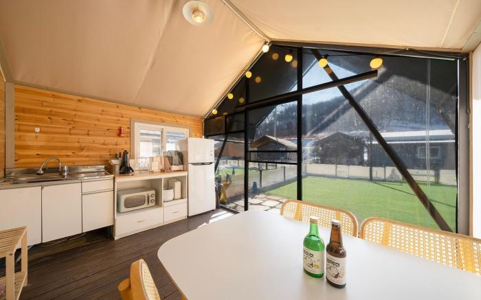 Gapyeong Walking above the Clouds Pet Glamping - Pension