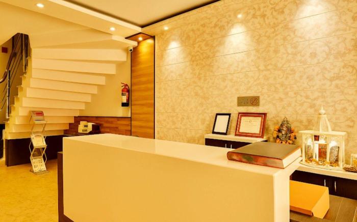 Hotel TJS Royale 