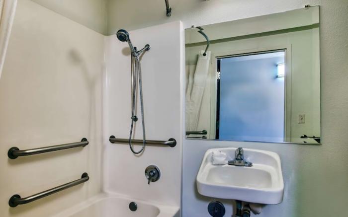 Studio 6 Suites Hesperia, CA – West Main Street – I-15