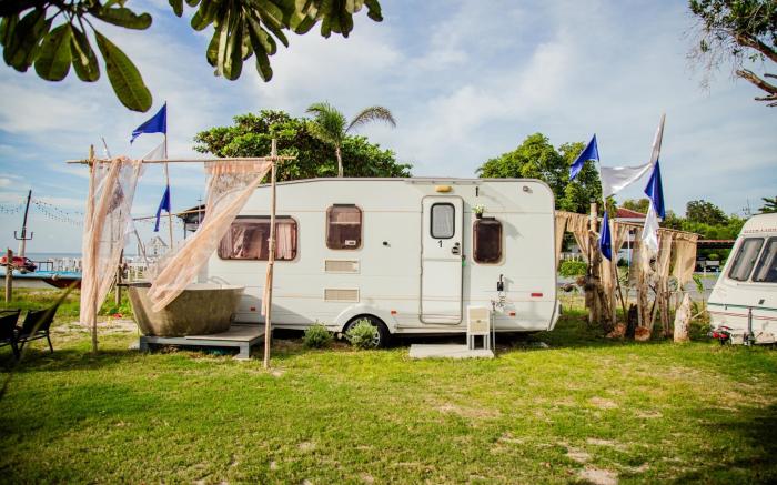 White House Beach Camping Caravan 