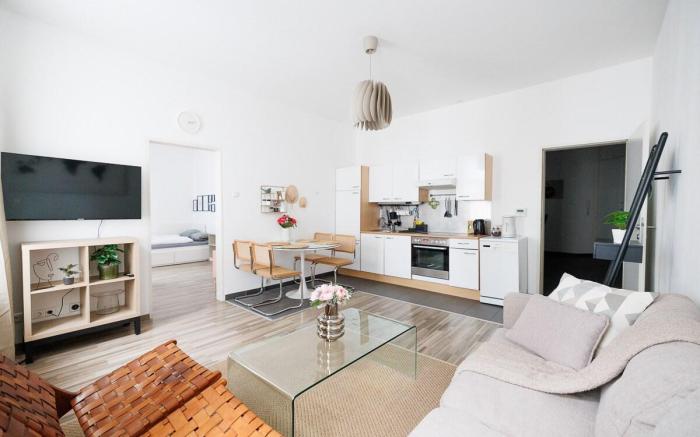 RG 5 - Charming Haven near Vienna's Brunnenmarkt