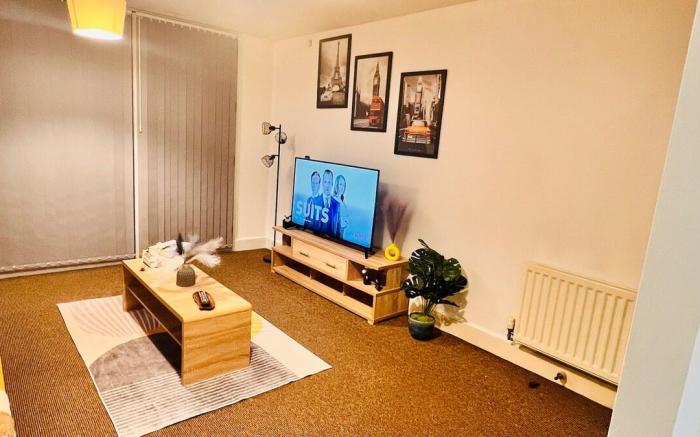 Entire City Centre Apartment + Allocated parking