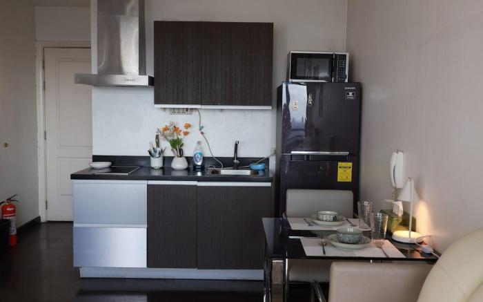 Makati/Gramercy/Romantic sunset