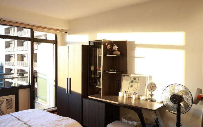 Makati/Gramercy/Romantic sunset