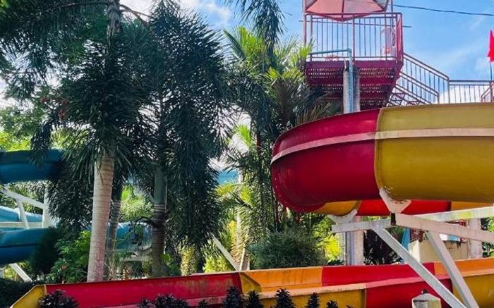 Villa Paraiso Resort and Waterpark