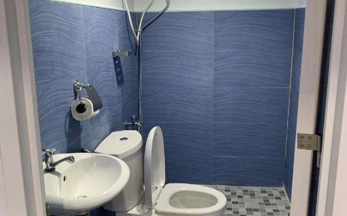 QUEEN FREYA'S A-HOUSE