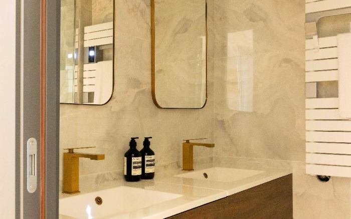 Elegant apartment - 2BR- 6P- Gare Saint Lazare