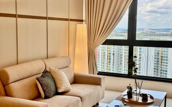 PR1912 Paradigm Mall Residence 3BR 8Pax