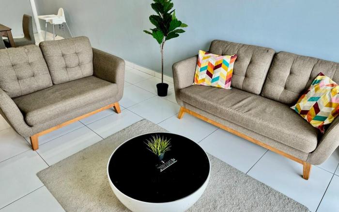 PB22 HUGE 3BR Beside Paradigm Mall