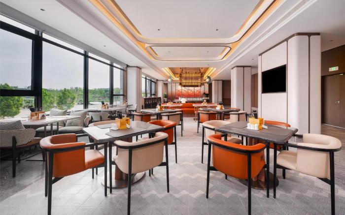 Hilton Garden Inn Xinyang East Railway Station