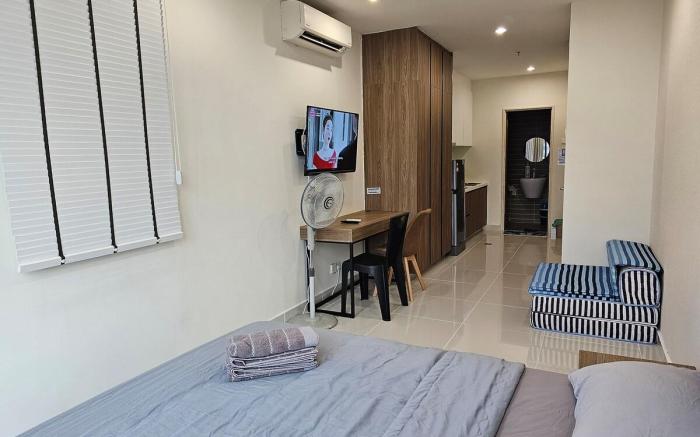 Cozy Home 3 @ Kozi Square near General Hospital