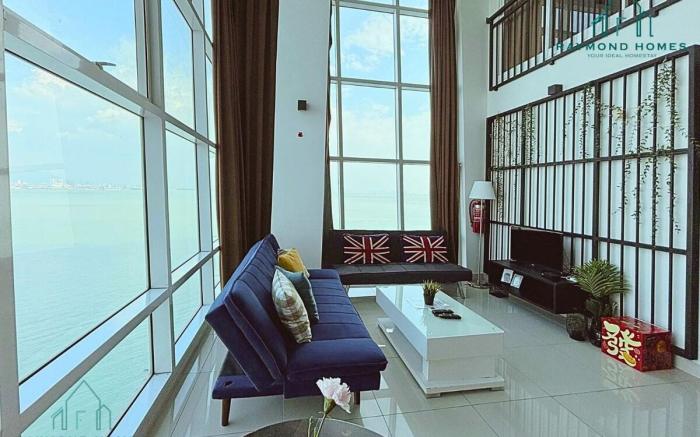 Exquisite Sea View Duplex