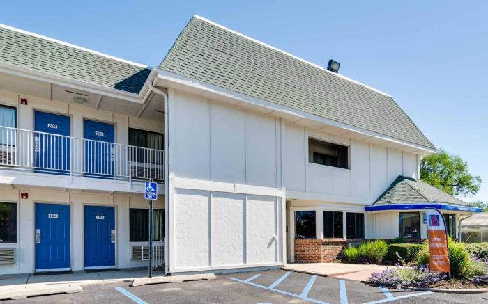 Motel 6 Schiller Park, IL - Chicago O'Hare