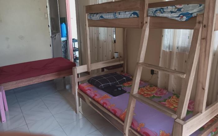 Larosa Hostel Puerto Princesa