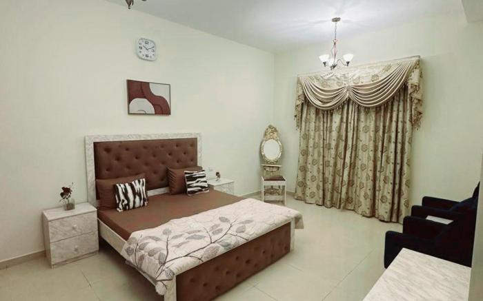 Furnished Room  in shared apartment