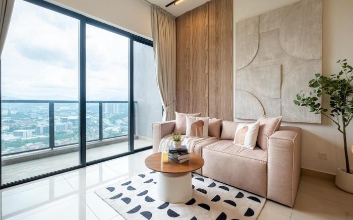 Sea World w Shark Astoria w kids slides Ampang 3BR