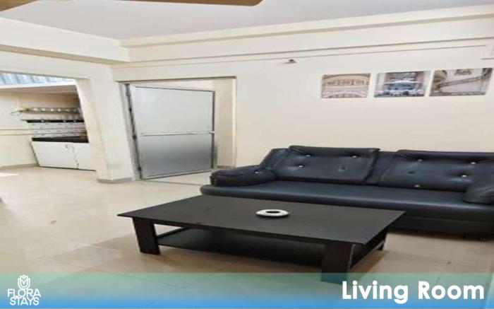 1BR Apartment in Lower Parel